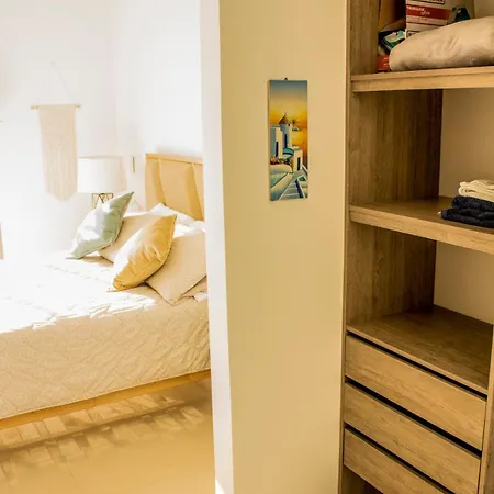 Lovely Flat Near The With Private Pool Apartment