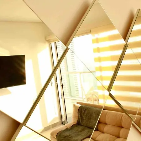 Lovely Flat Near The With Private Pool Apartment